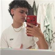 Repaso y apoyo con las clases. Estudiante graduado en la ESO con buena nota. Con experiencia en impartir clases particulares